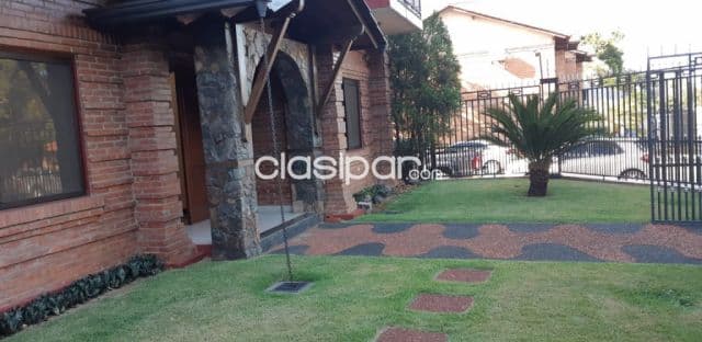 Bo mcal. Estigarribia: Elegante residencia, 4 suites, 480m2 – 485.000 usd