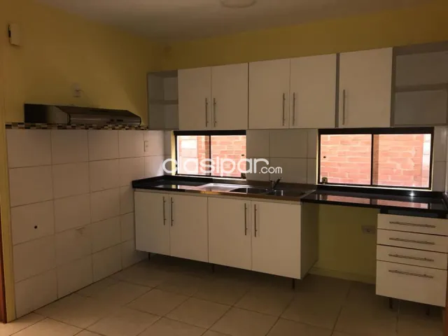 Hermosa Casa en Luque en Barrio Cerrado Boulevart Confederación, foto 5