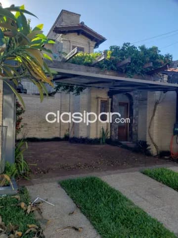 Carmelitas: Hermoso duplex, 2 suites, jardín, quincho, piscina, 6.500.000 gs, foto 2