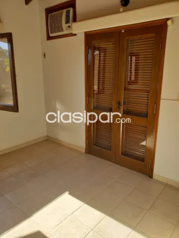 Carmelitas: Hermoso duplex, 2 suites, jardín, quincho, piscina, 6.500.000 gs, foto 4