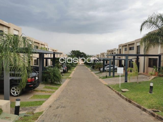 Casa Amoblada en Luque - Los Jardines Boulevard