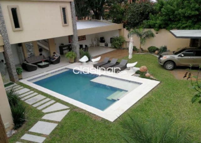 Casa en asuncion zona club centenario cod 3813