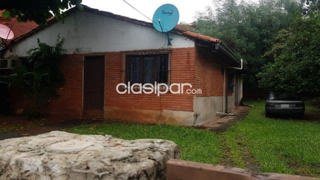 Casa en lambare zona paseo cerro alto cod 3818