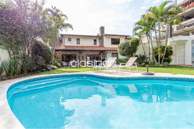 Hermosa residencia sobre avenida Molas Lopez 580,000 USD, foto 2