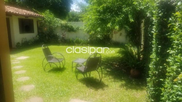 Casa sobre austria barrio ycua sati zona contraloria ideal para oficinas, foto 1
