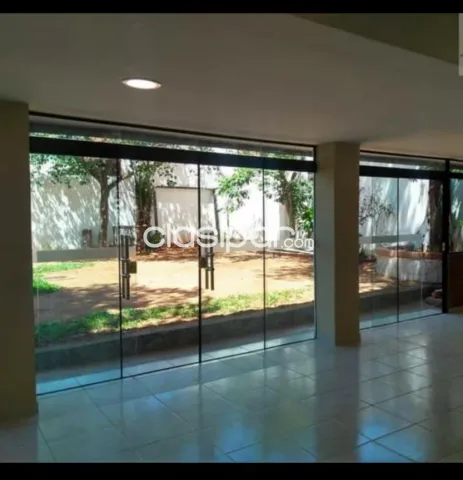 Los laureles, prox. Rep. Argentina: Totalmente planta baja, 3 dormitorios, jardín, garaje, foto 3