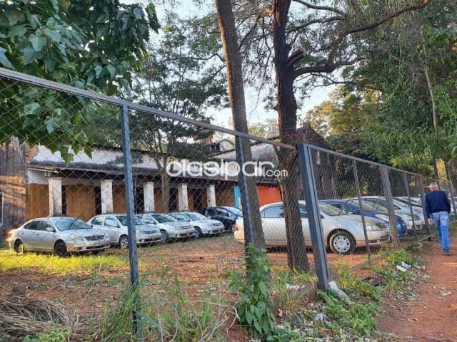 Se alquila terreno con depósito zona Híper Luisito — foto 1