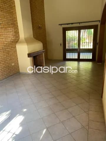 Z/ paseo la galeria – ykuá satí: Elegante residencia, 3 dormit, jardín, piscina, foto 4