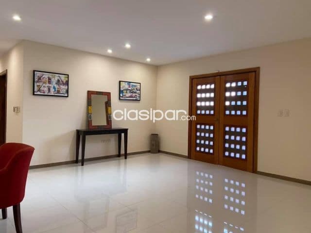 Barrio Herrera: 2 lujosos duplex en alquiler – 1.200 usd