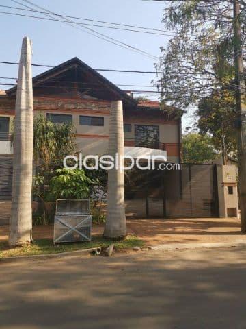 Cas-triplex de 4 habitaciones en barrio san cristobal — foto 1