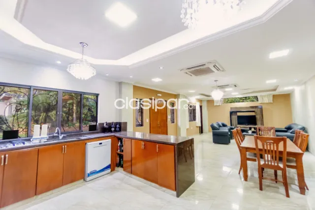 Casa San Bernardino 200 m Av. Naumann 380,000 USD, foto 2