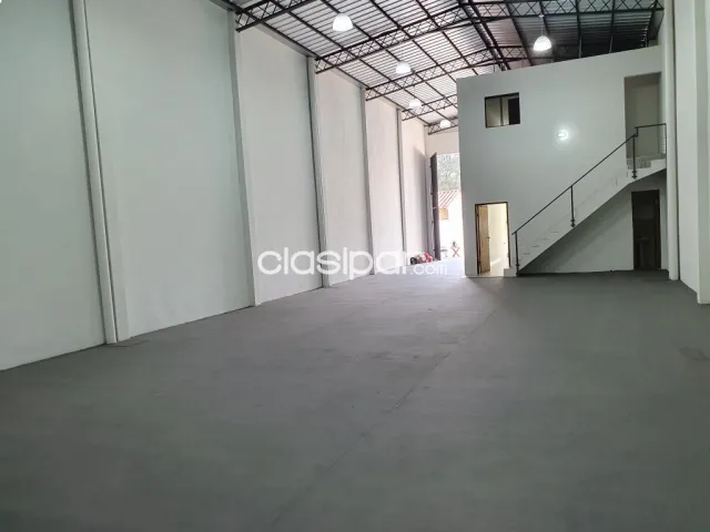 Depósito a estrenar en alquiler, foto 5