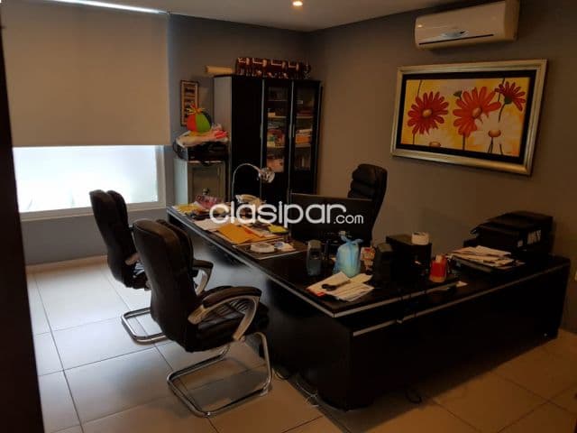 Se alquila residencia zona Shoping del Sol