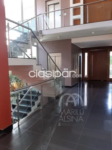 Exclusiva residencia en venta con diseño de vanguardia y ascensor zona mburucuyá — foto 3