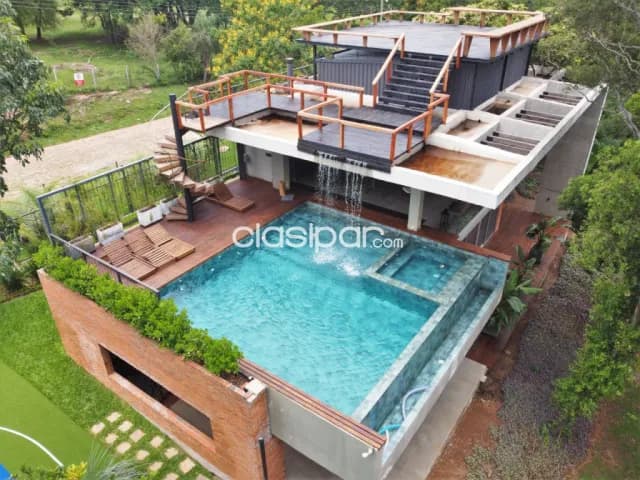 Hermosa casa en las colinas con vista al lago, foto 2