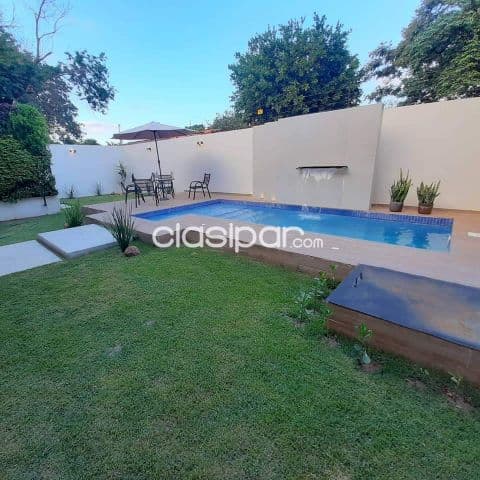 Residencia Moderna en Luque zona CONMEBOL Aeropuerto, foto 1