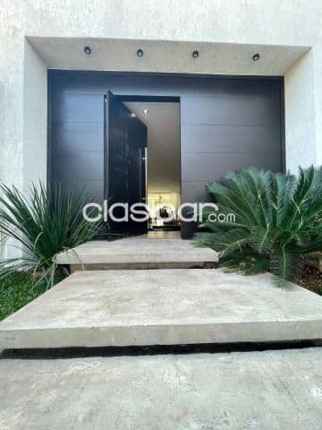 Lujosa residencia en barrio sta maria