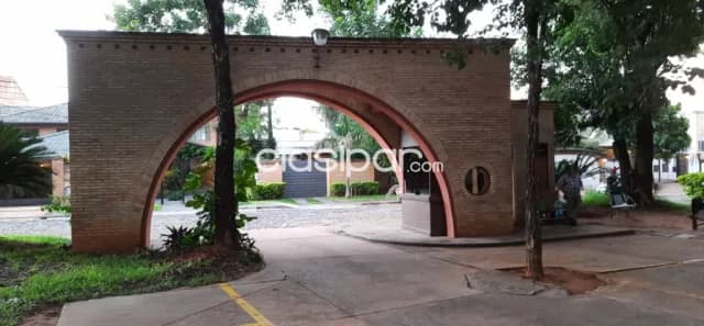 Exclusiva Residencia en Condominio VILLAGE PLAZA, Villa Aurelia, Asunción – Oportunidad 🏡, foto 2
