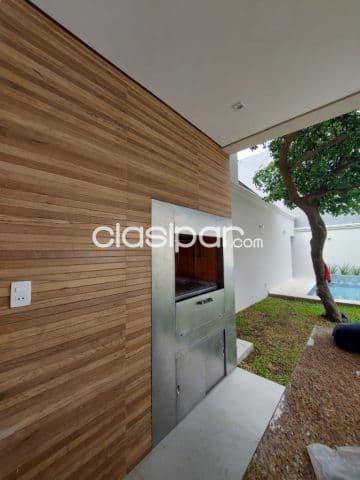 casa estilo Toscano en Mburucuya