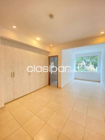 Mburucuyá: Hermosa casa pareada, 3 dormit, excelente ubicación – 1.700 usd