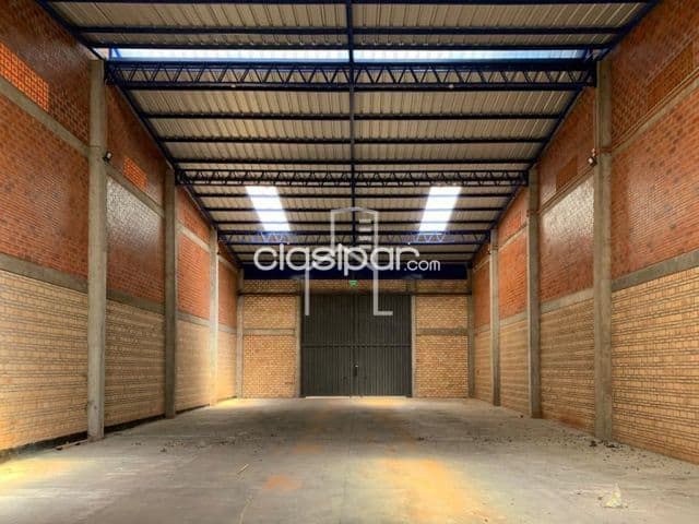 Fdo de la mora a pasos de la avda: 480m2 impecable p/ empresas, 7.000.000 gs