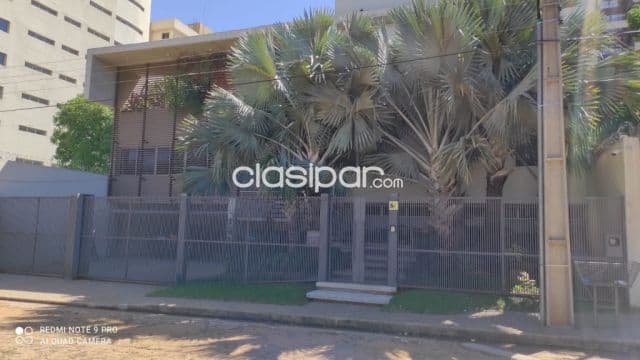 Exclusiva casa en venta!! Diseño Único de Vanguardia!!