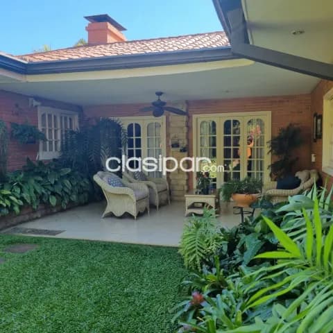 Z/ goethe – ycua satí: 1.500 m2, elegante residencia, 4 dormit, cancha de tenis, foto 2