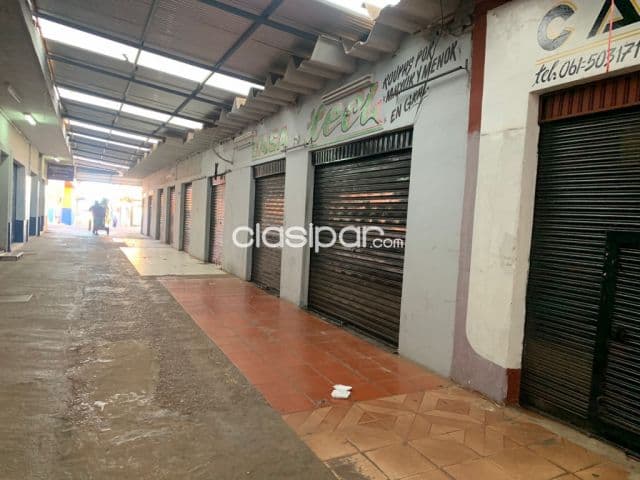 Salones comerciales en pleno centro de cde, esquina, sobre emiliano — foto 1