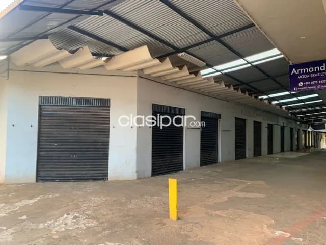 Salones comerciales en pleno centro de cde, esquina, sobre emiliano — foto 3