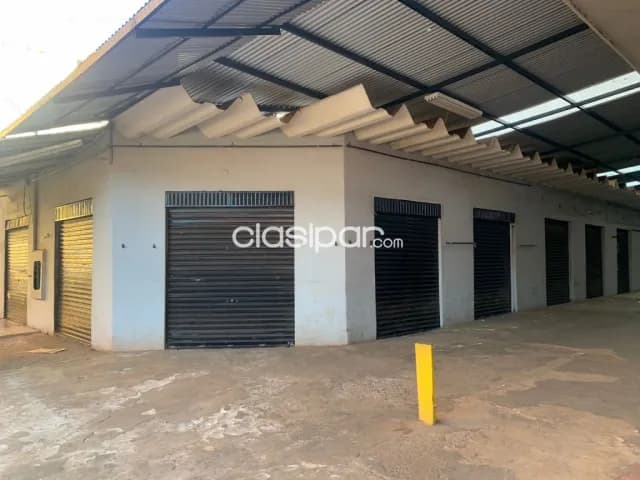 Salones comerciales en pleno centro de cde, esquina, sobre emiliano — foto 4