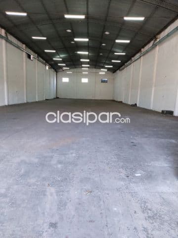 Amplio y completo Deposito en Asunción - Barrio Vista Alegre