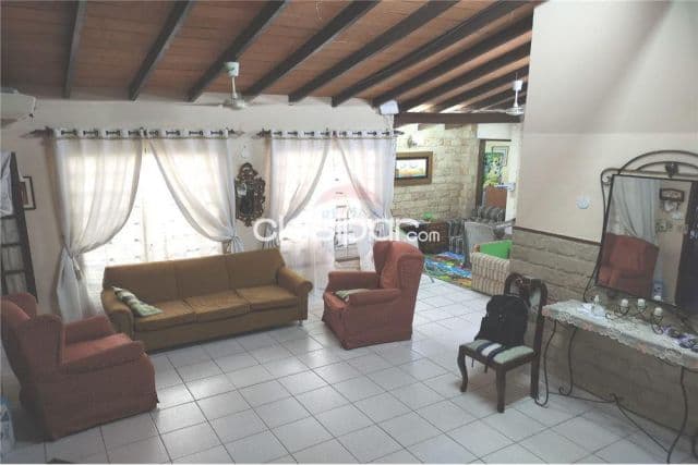 Amplia casa para inversión 280,000 usd paraguay Asunción san jorge