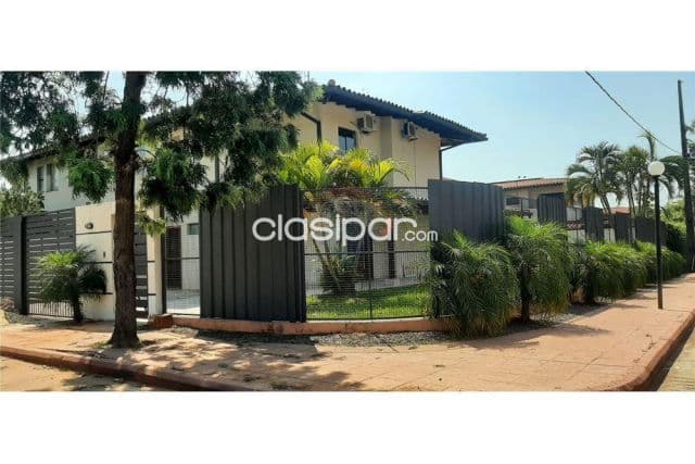 Hermosa casa a estrenar en Luque 260,000 usd barrio cerrado