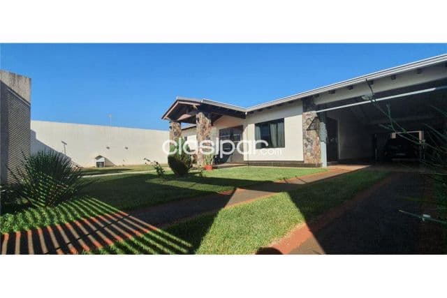 En venta hermosa casa Ciudad del Este 950,000,000 ₲, foto 1