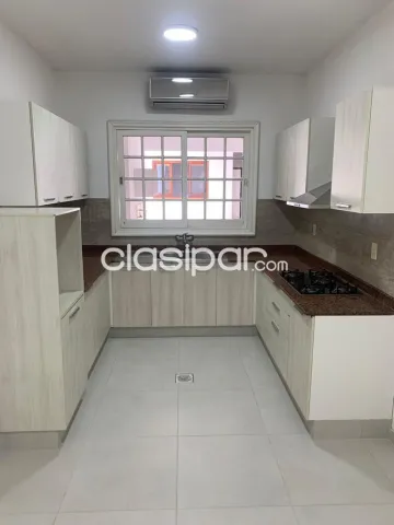 Oferta del mes hermosa y amplia casa remodelada en pleno barrio Herrera, foto 5