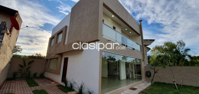 Duplex a metros del CIT y del Colegio Trinity - Luque
