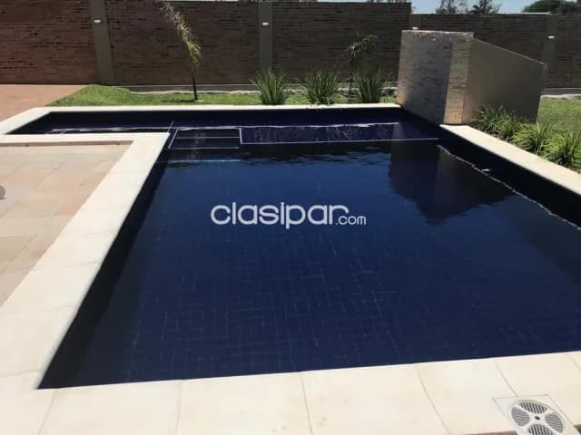 Surubi’í: Elegante residencia en b° privado, 3 dormitorios, jardín, piscina – 2.500 usd, foto 4