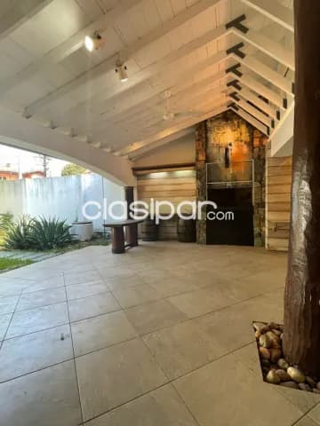 Ykua satí – la galería: Elegante ubicación, totalmente en planta baja, 2 dormit, jardín, foto 3