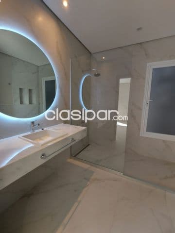 Casa estilo Toscano en venta Barrio Mburucuya