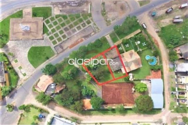 Central Luque Vendo 2 Terrenos juntos frente a Las Residentas Precio Fijado 420,000 US — foto 1