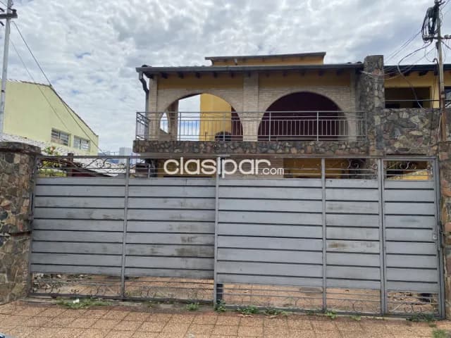 Casa de 4 habitaciones a refaccionar en Barrio Dr. Gaspar Rodriguez de Francia, foto 2