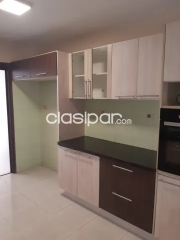 Las Lomas - Carmelitas: Finisima residencia, amplio jardín, piscina, 4 dormitorios, foto 4