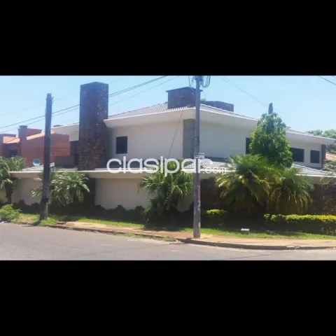 Villa Morra: Magnifica residencia – 4 suites, importante ambientes, jardín, piscina — foto 3