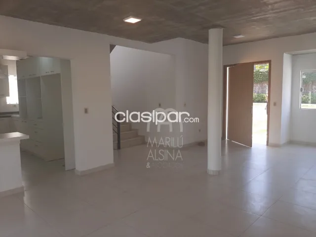 Dúplex en venta en barrio cerrado zona aeropuerto — foto 3