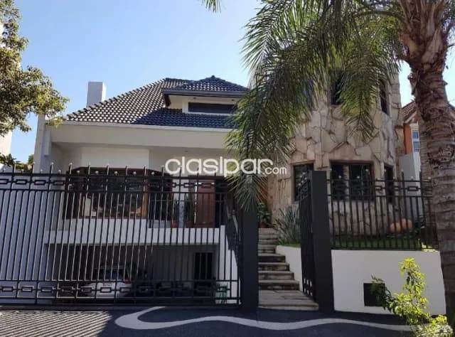 Villa Morra: Lujosa residencia p/ casa u oficina, 3 dormit, escritorio, quincho, piscina, foto 2