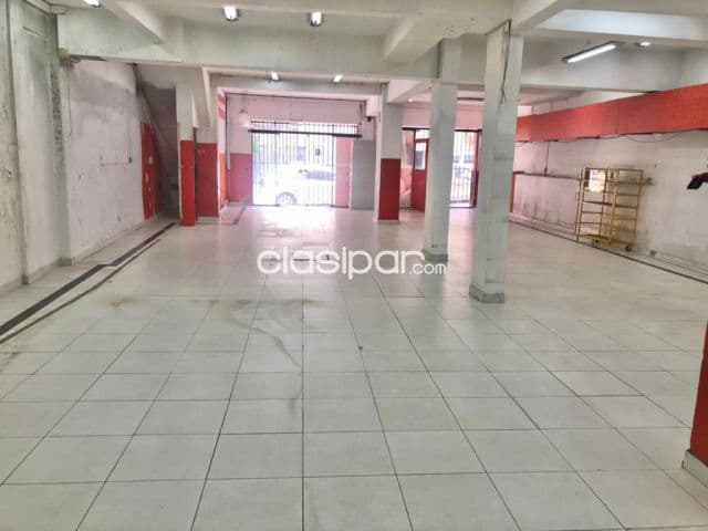 salón comercial en el Centro de Asunción A073