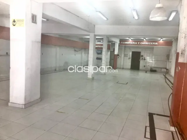 salón comercial en el Centro de Asunción A073, foto 3
