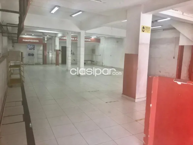 salón comercial en el Centro de Asunción A073, foto 4