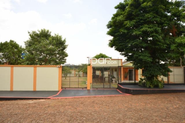 Hermosa casa en km8 a 100 metros de palacio de justicia — foto 1