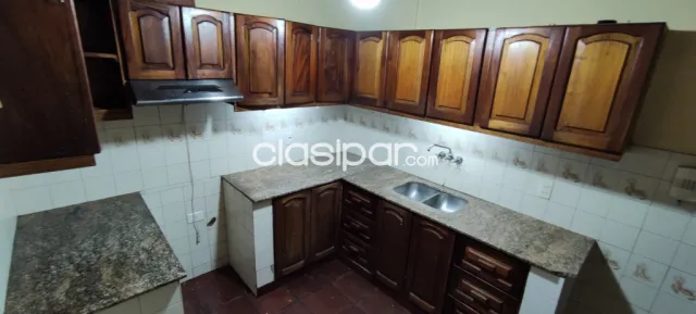 Casa a refaccionar en barrio Jara, zona universidad americana — foto 5